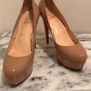 Christian Louboutin Beige stilettos 👠
